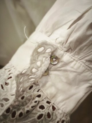 Blusa romántica blanca