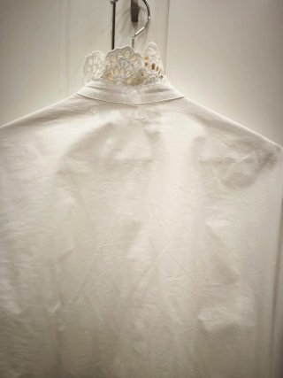 Blusa romántica blanca