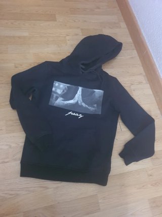 Sudadera con capucha pray