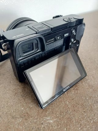 Fotocamera Sony Alpha 6000 +2 obbiettivi
