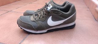 Zapatillas Nike MD RUNNER2 Verdes y Blancas
