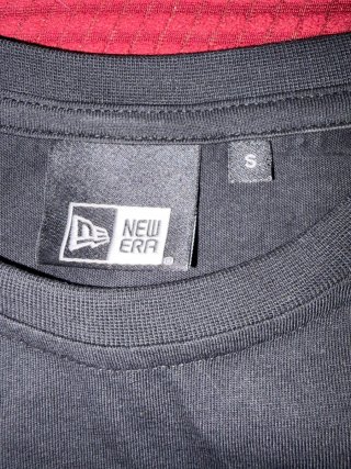 Camiseta New Era Lakers Negra Talla: S Usado 2 vec