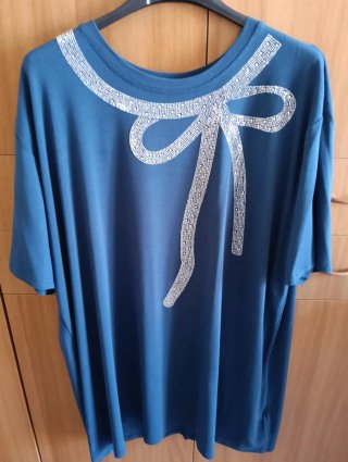 T-shirt donna con fiocco strass