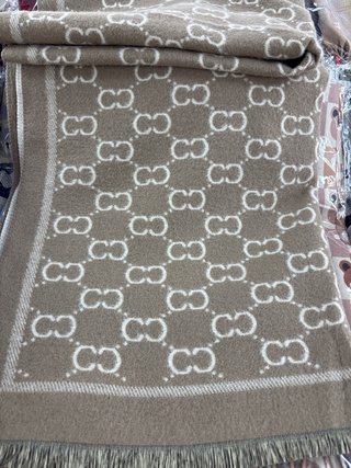 Bufanda Beige con Estampado 70*180 lana