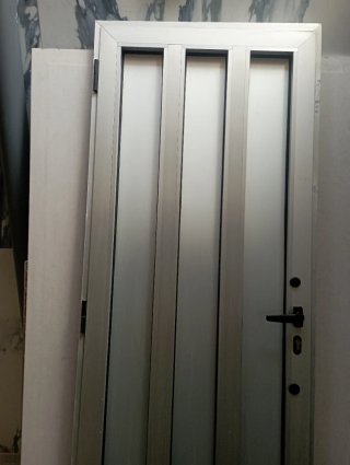 Puerta de aluminio