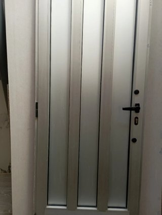 Puerta de aluminio