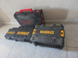 Set de Cajas de Herramientas DeWalt y Milwaukee