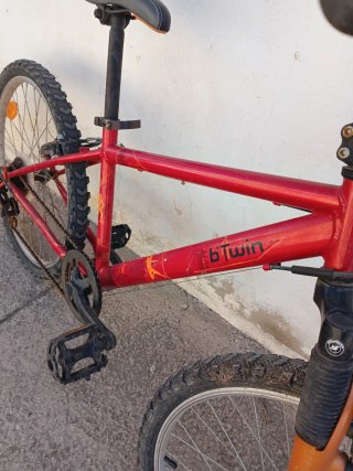 Bicicleta de Montaña Btwin Roja