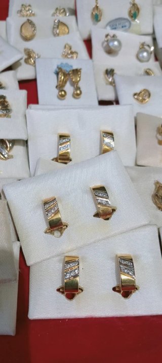 Pendientes muchísimos modelos