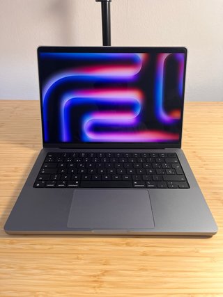 MacBook Pro 14 M1 Pro 32GB RAM 1TB SSD