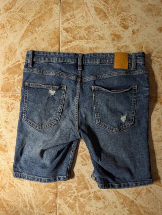 Pack 4 bermudas vaqueras hombre Bershka y Pull&Bea