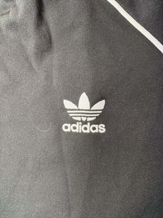 Chaqueta de chándal Adidas negra
