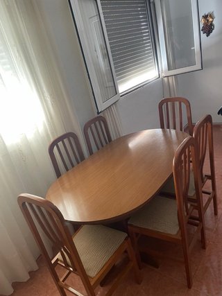 Mesa comedor extensible + 6 sillas madera
