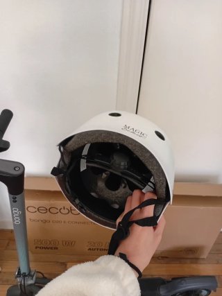 Patinete Cecotec Bongo D20 E CONNECTED + Casco