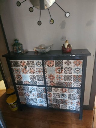 Zapatero Estrecho con Estampado Decorativo