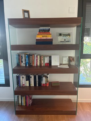 Librería de Madera y Cristal como nueva,