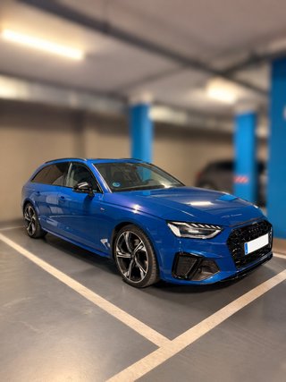 AUDI A4 Avant Black limited 35 TFSI S tronic