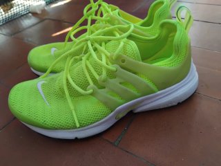 Zapatillas Nike Presto Neón