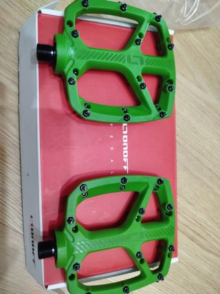 Pedales plataforma Onoff verdes