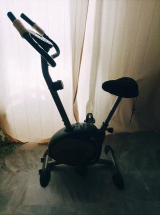 Bicicleta estática Hipercor