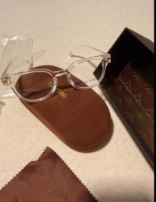 Gafas Tom Ford 5629-B transparentes sin estrenar