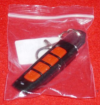 Duplicador de Mando de Garaje 4 Botones