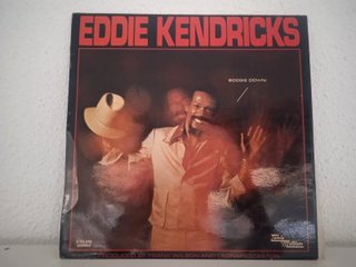 700 Vinilos