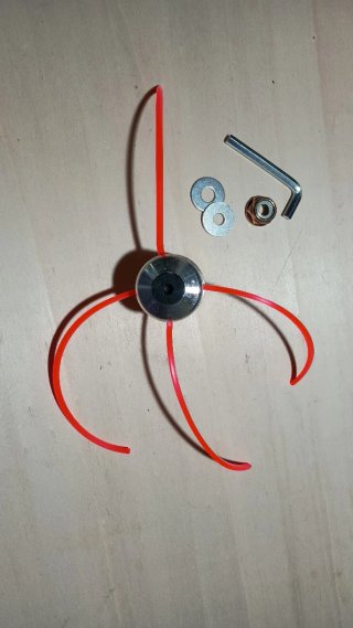 Testina per decespugliatore