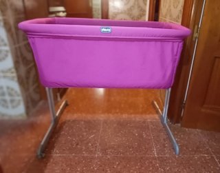 Mini cuna Chicco morada