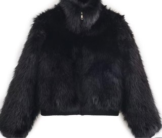 Chaqueta de pelo negra