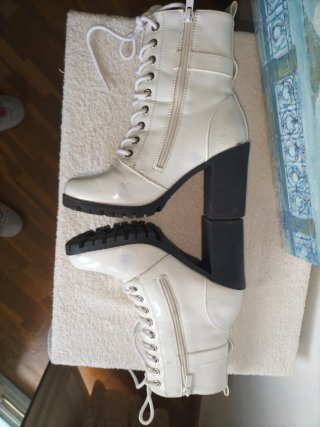 Botines charol blancos Forever talla 35.5 tacón gr