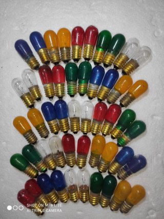 Lampadine colorate e trasparenti