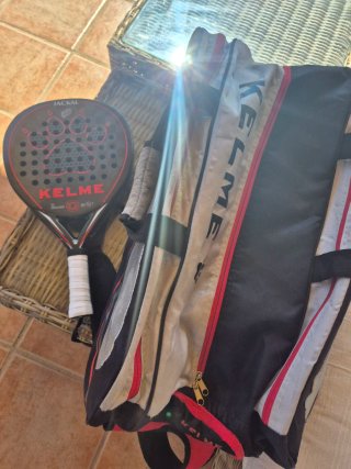 Pala Padel Kelme Jackal + Paletero