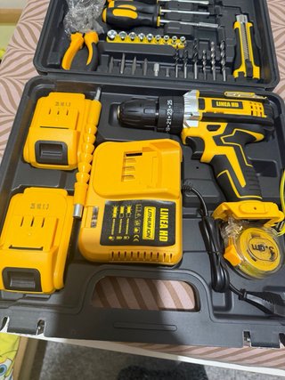 Taladro Atornillador con Batería y Accesorios