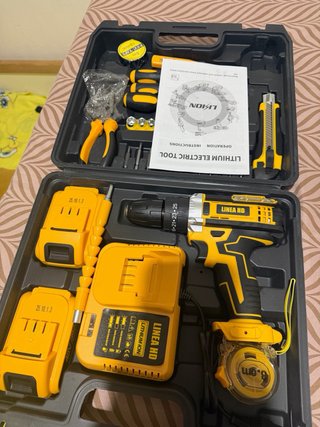 Taladro Atornillador con Batería y Accesorios