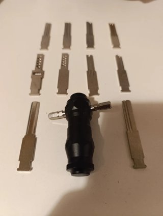 Set de herramientas de cerrajeria