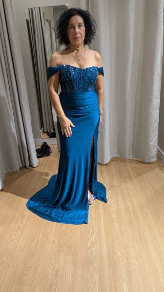 Vestido de fiesta verde azulado con cordones