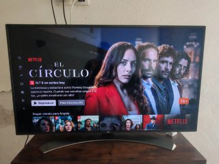 Smart TV de 49 pulgadas