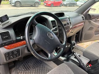 Toyota Land Cruiser 2004