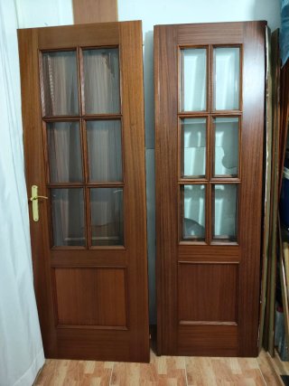 Lote de 10 Puertas de Madera con manivelas