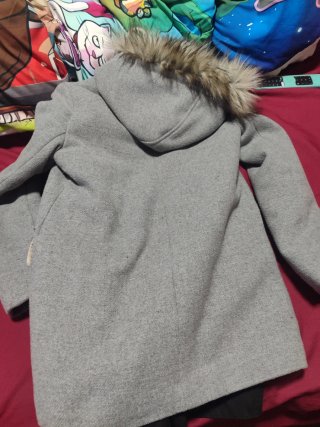 Chaqueta de paño gris con capucha
