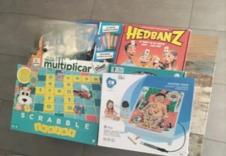 Lote 5 Juegos de Mesa  Hedbanz, Scrabble...