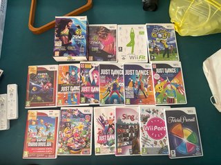 Consola Nintendo Wii con 14 Juegos
