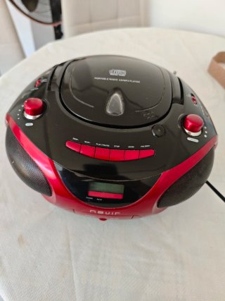 Radio CD MP3 Portátil Nevir NVR-453MDUC USB