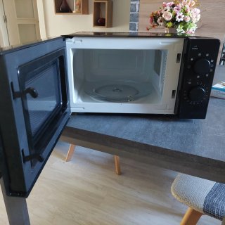 Microondas con Grill Taurus Negro