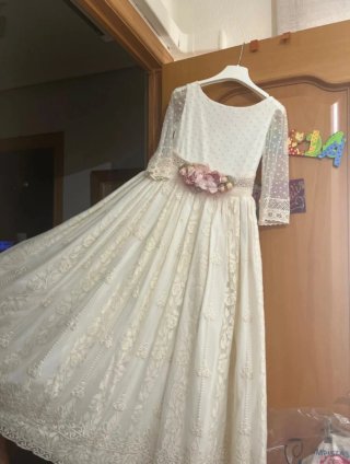 Vestido de Comunión con Encaje