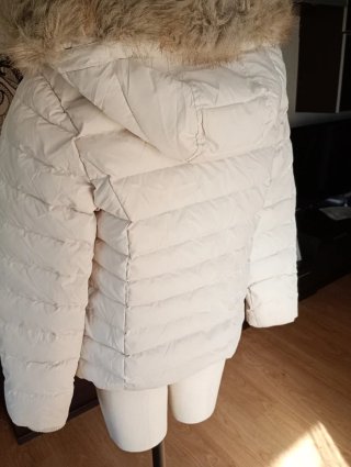 Chaqueta Tommy Jeans Beige con Capucha