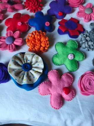 Lote de 30 Broches Artesanales o venta suelta