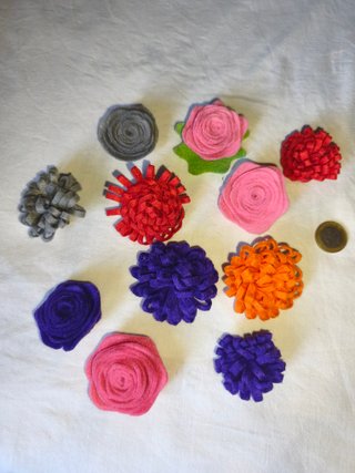 Lote de 30 Broches Artesanales o venta suelta