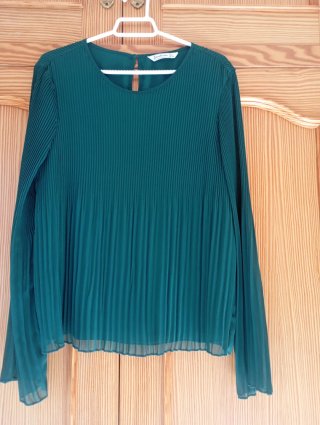 Blusa Stradivarius verde talla L